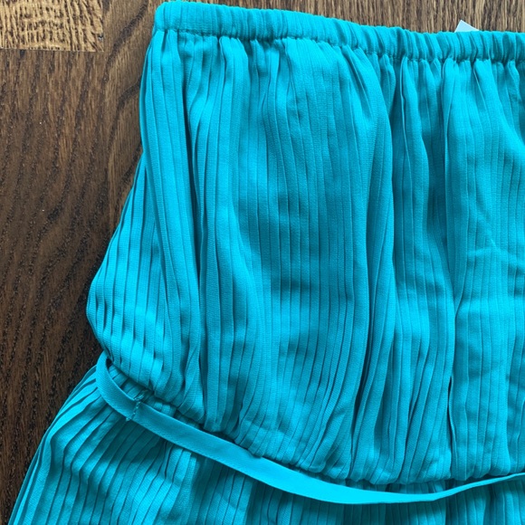 Pleated Dress by DMBM size S NWT - Picture 2 of 5